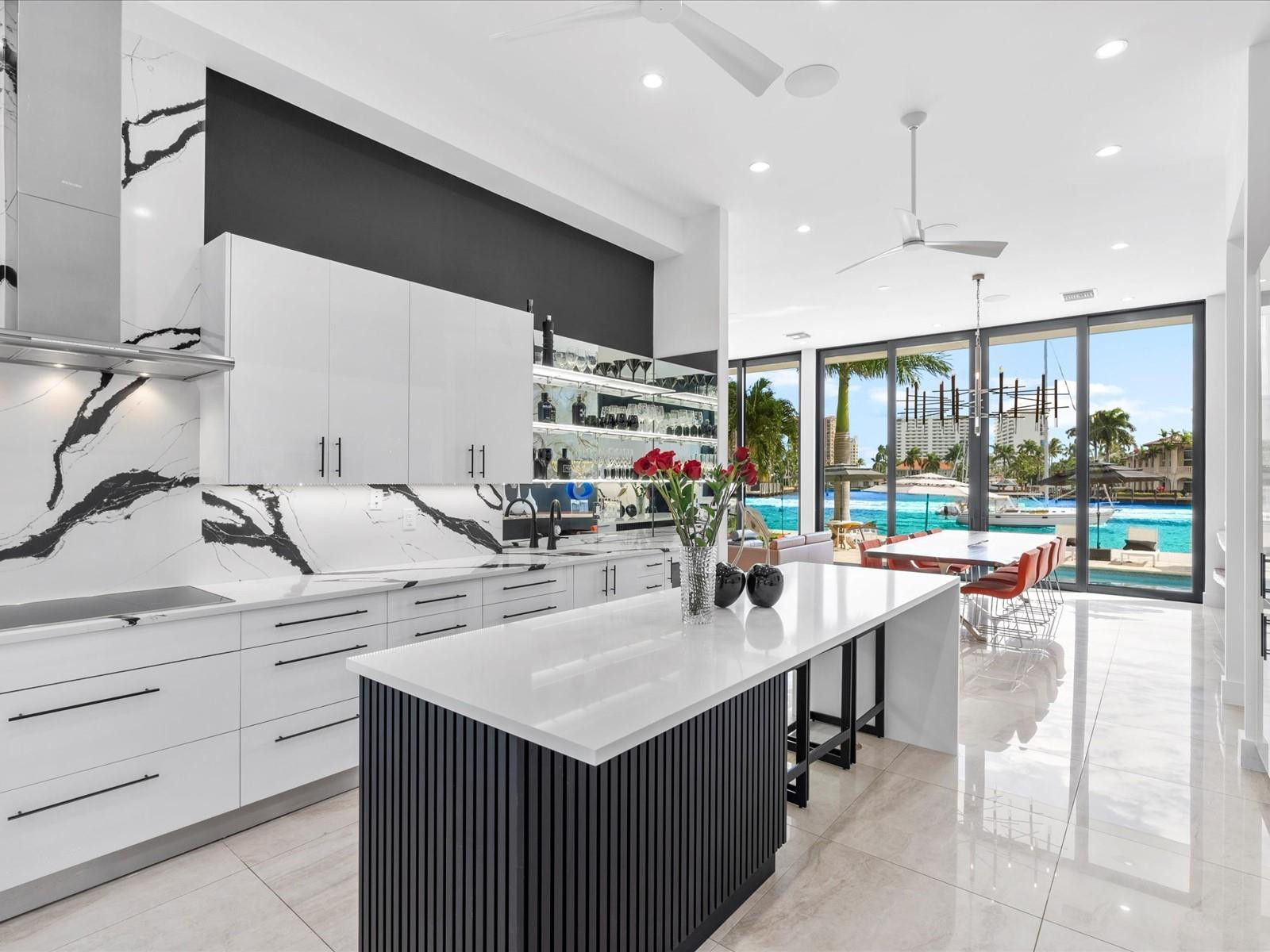 2210 Intracoastal Dr