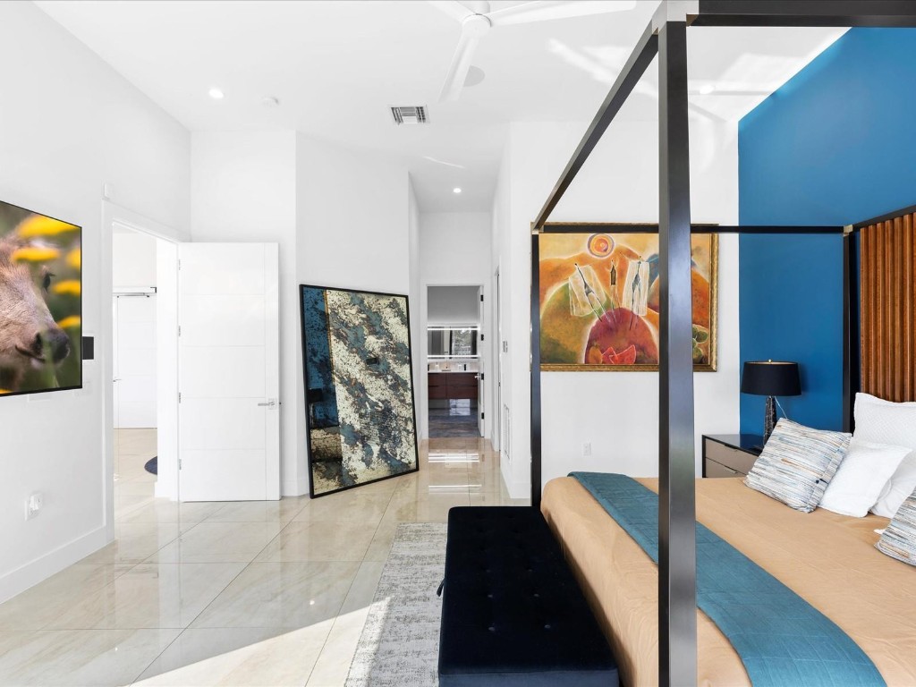 2210 Intracoastal Dr