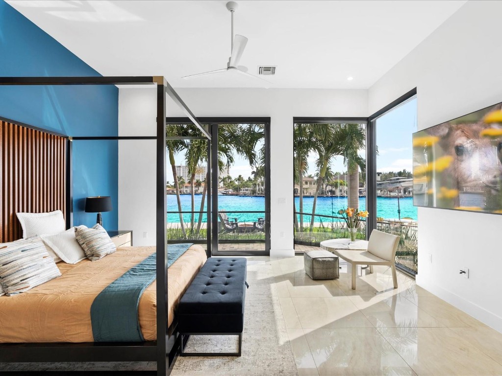 2210 Intracoastal Dr