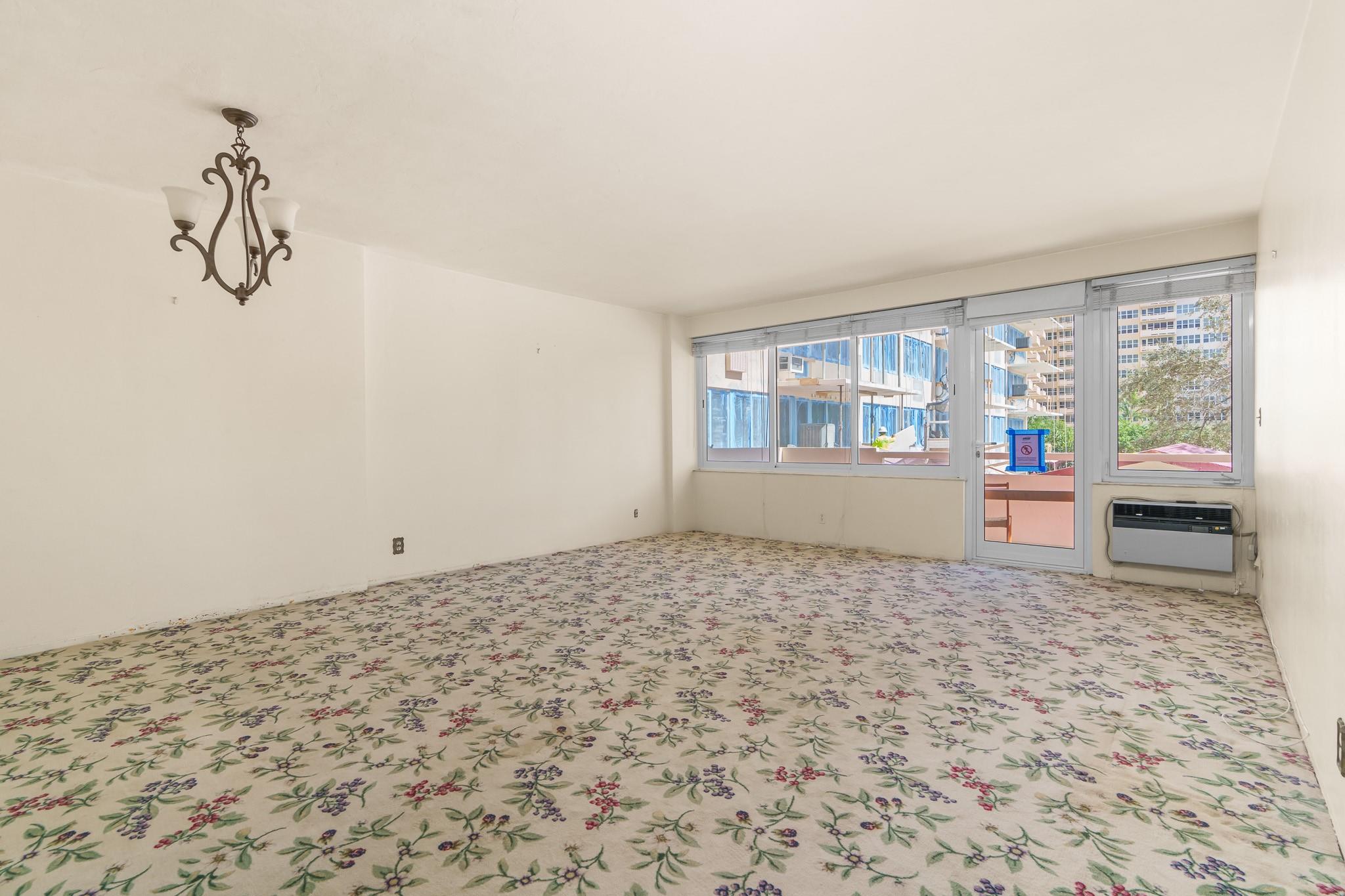 3233 NE 34th St 212A