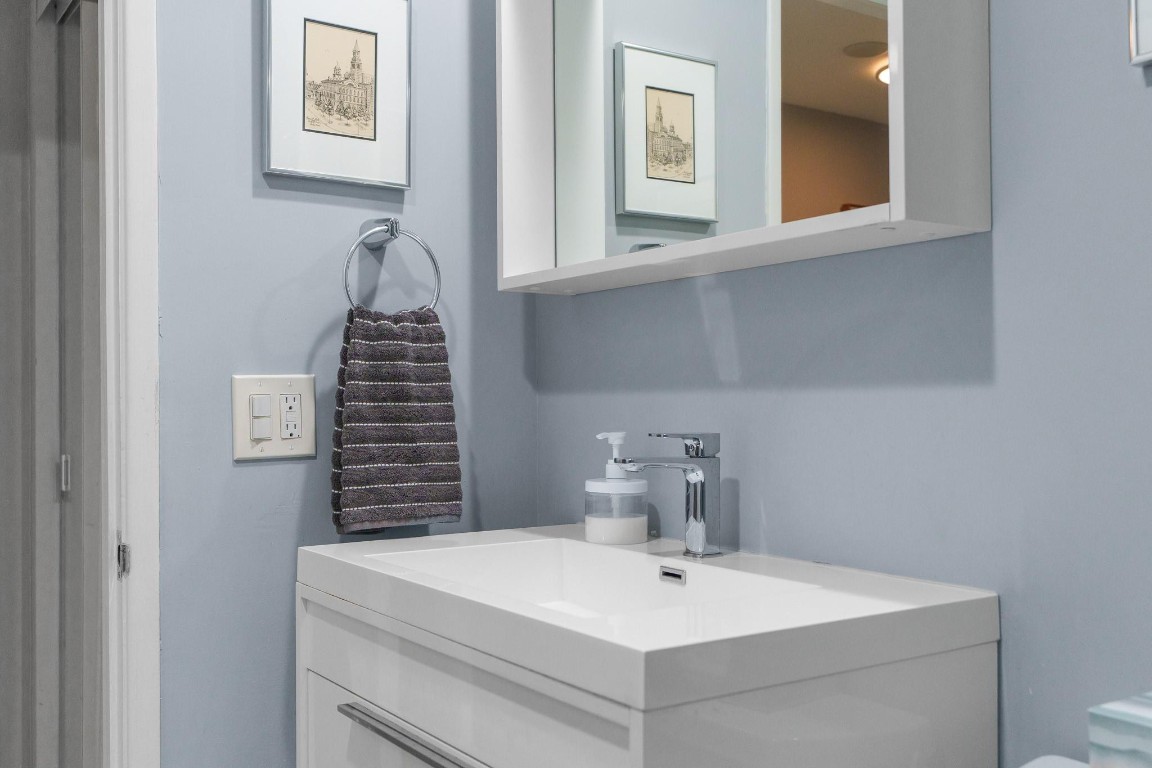 3200 NE 36th St 712A