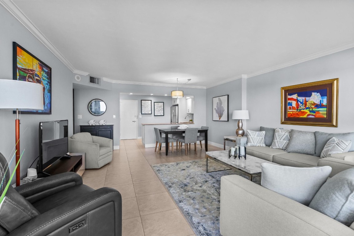 3200 NE 36th St 712A