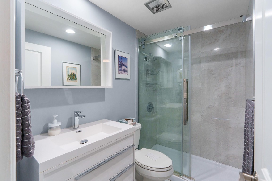 3200 NE 36th St 712A