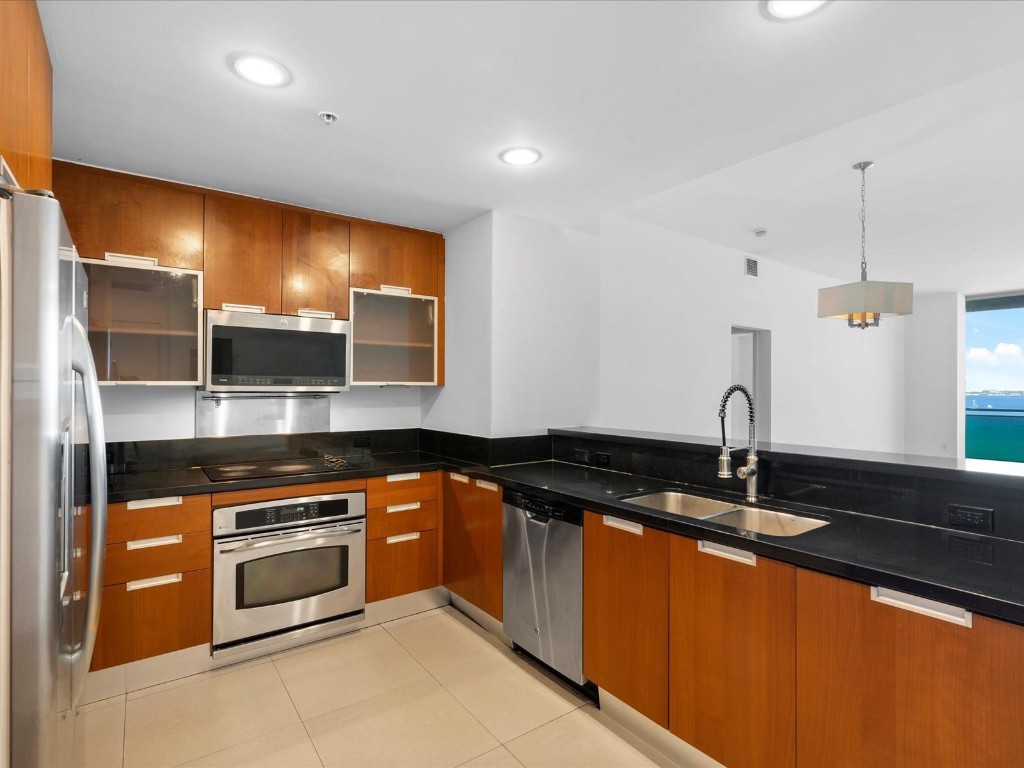 7901 Hispanola Ave 905