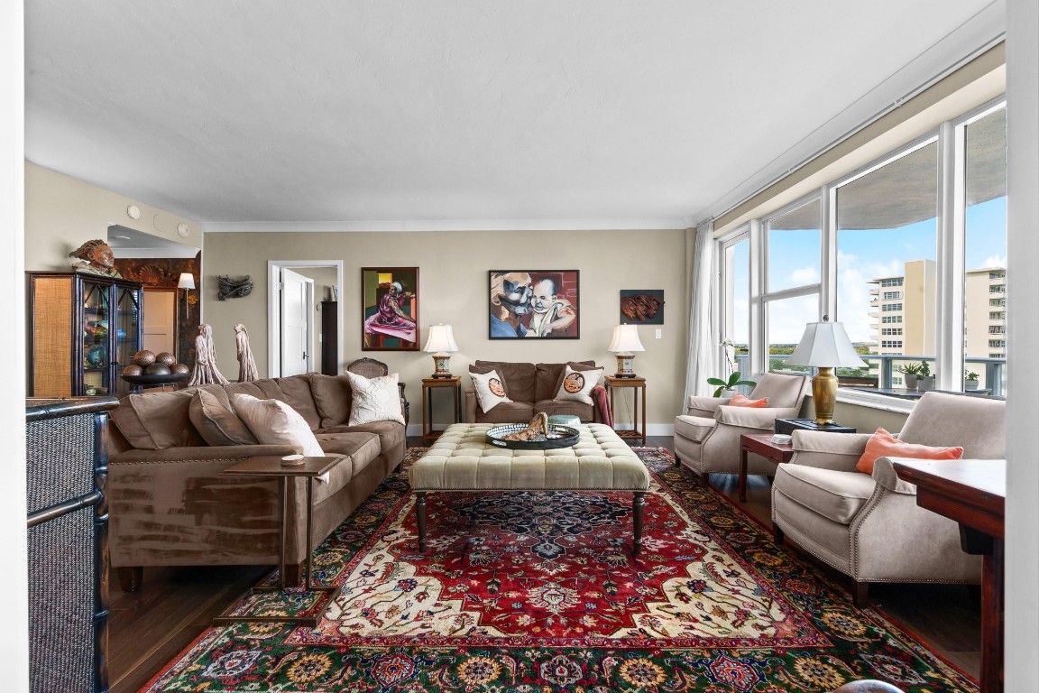 3333 NE 34th St 1101