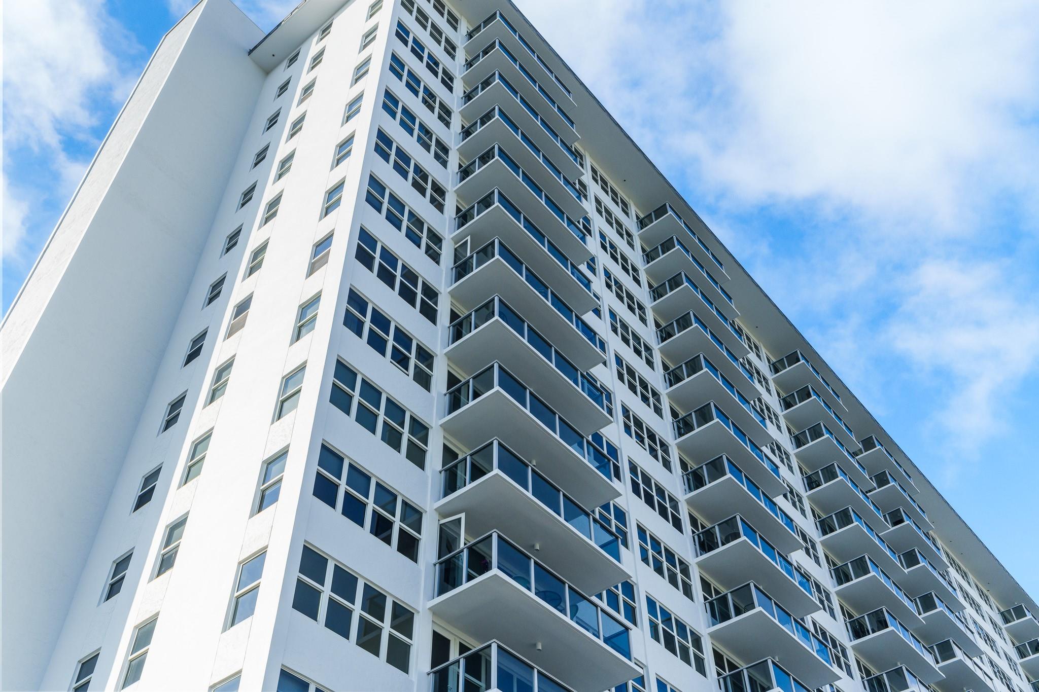 3333 NE 34th St 1101