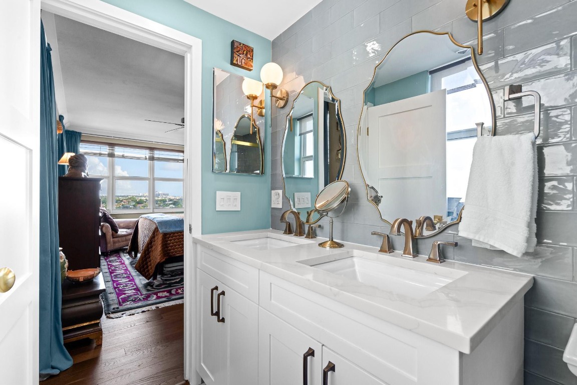 3333 NE 34th St 1101