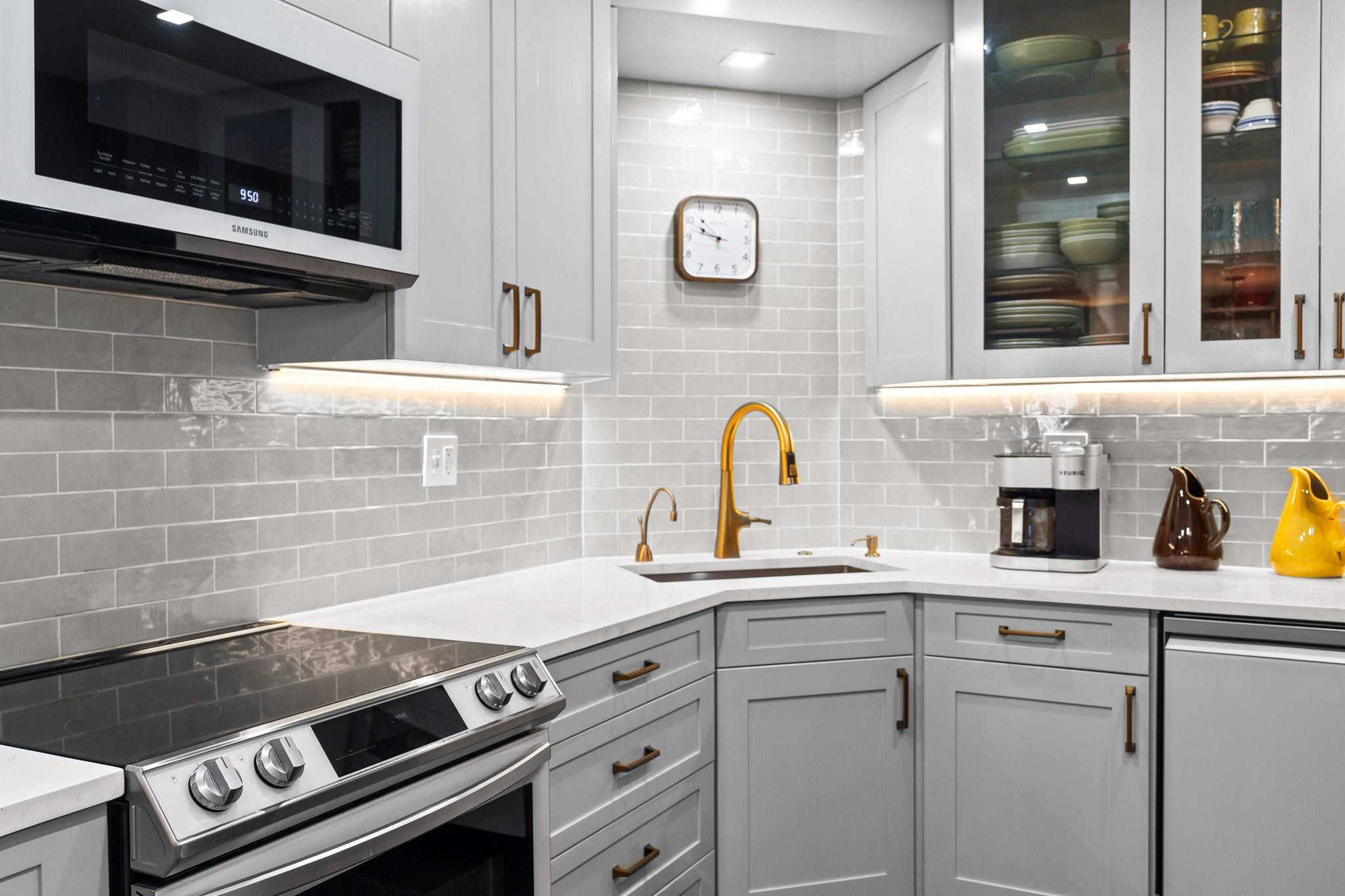 3333 NE 34th St 1101