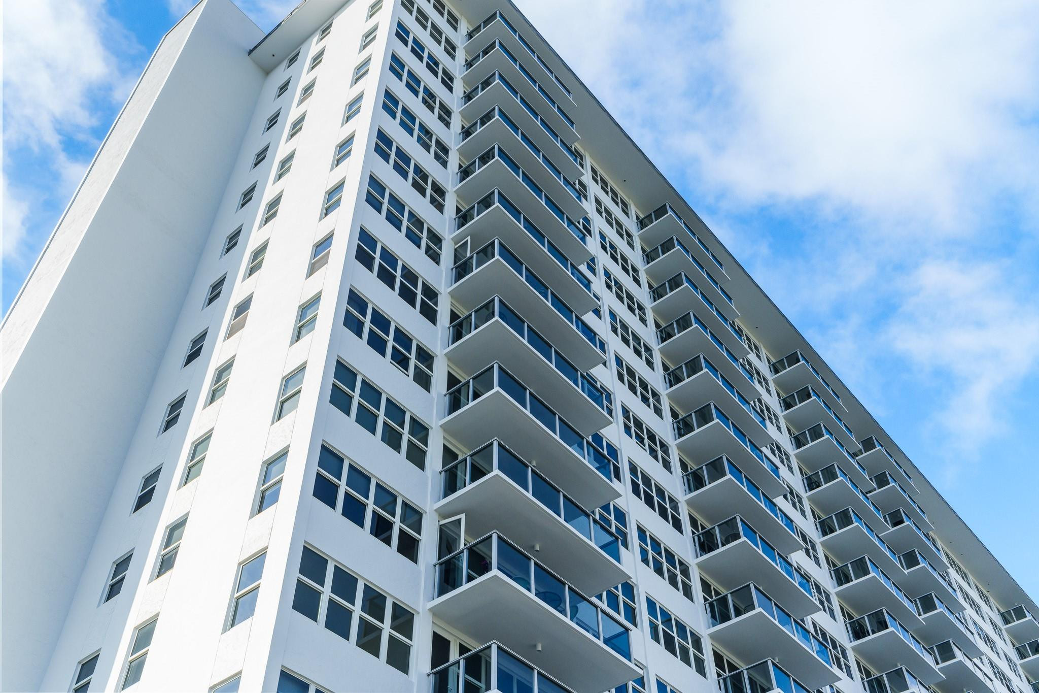 3333 NE 34th St 1101