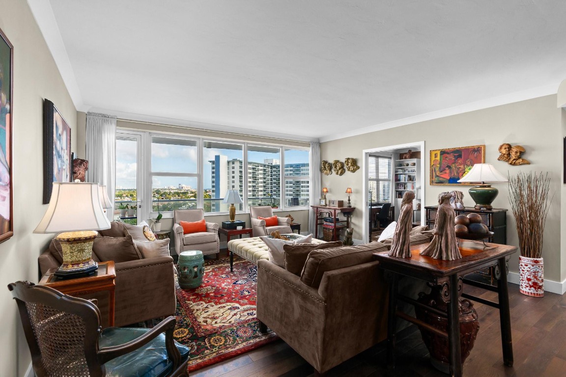 3333 NE 34th St 1101