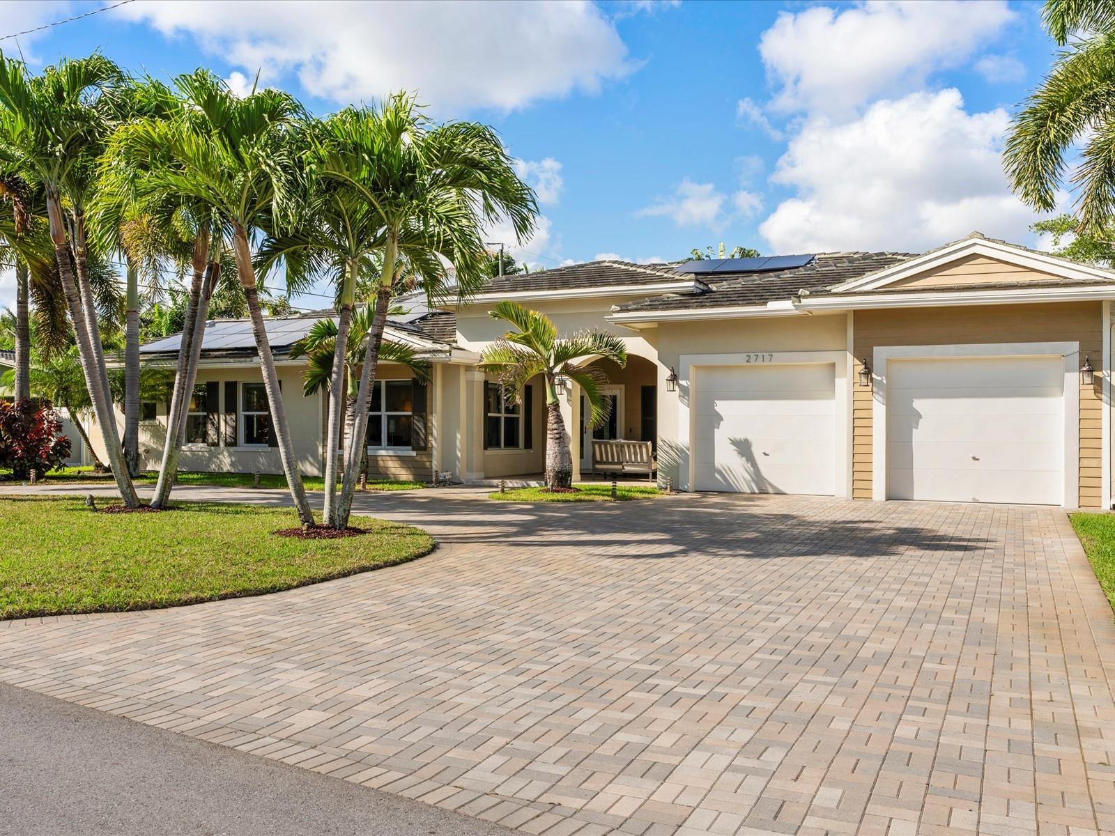 2717 NE 2nd Ave