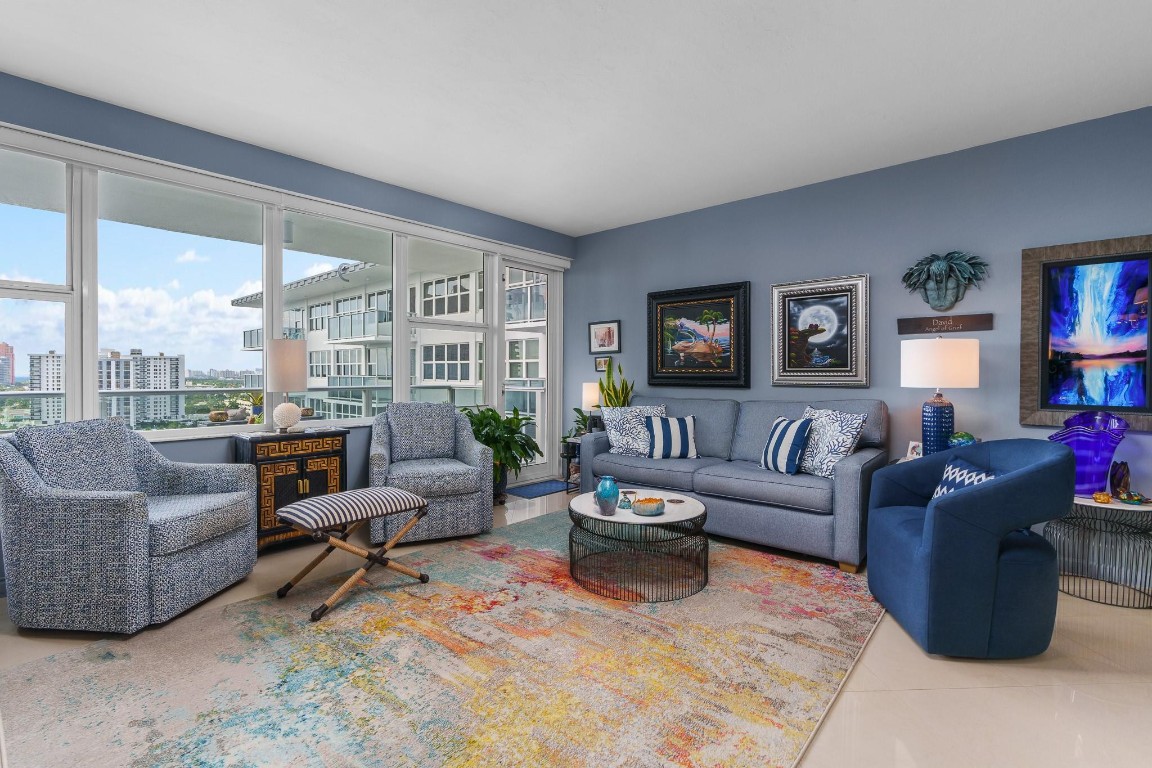 3333 NE 34th St 1611