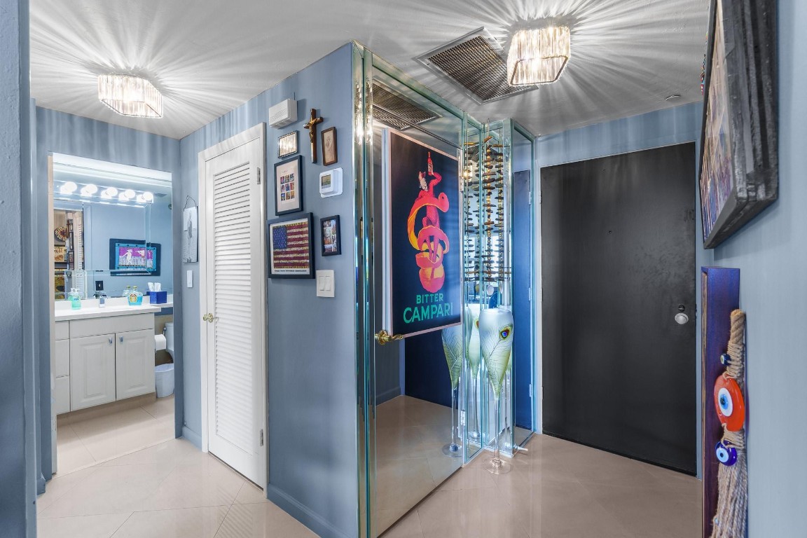 3333 NE 34th St 1611