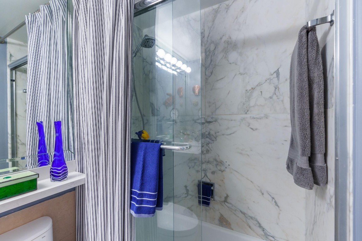 3333 NE 34th St 1611