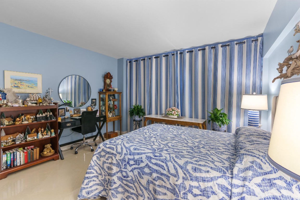 3333 NE 34th St 1611