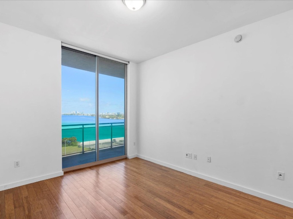 7901 Hispanola Ave 905