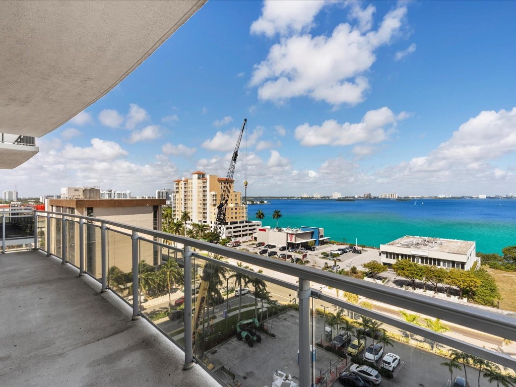 7901 Hispanola Ave 905