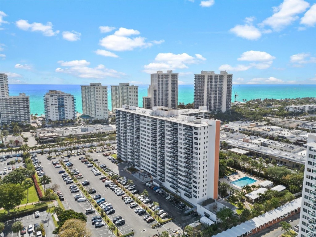 3333 NE 34th St 1712