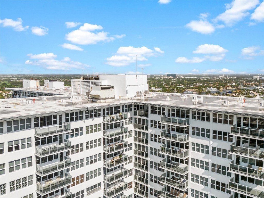 3333 NE 34th St 1712