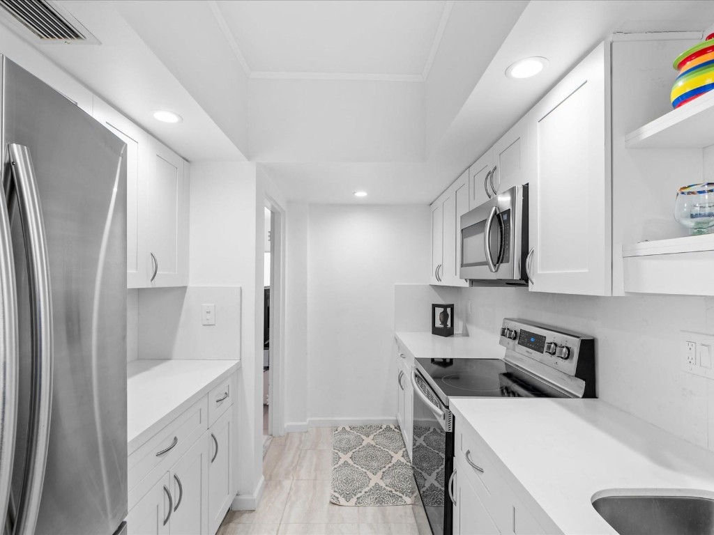 3333 NE 34th St 1712