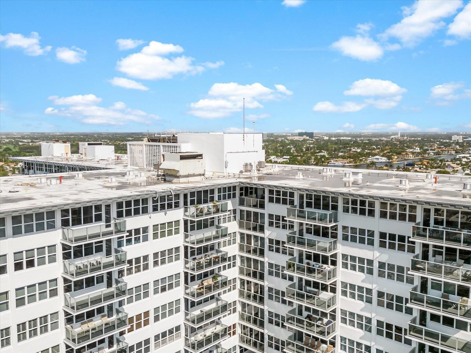 3333 NE 34th St 1712