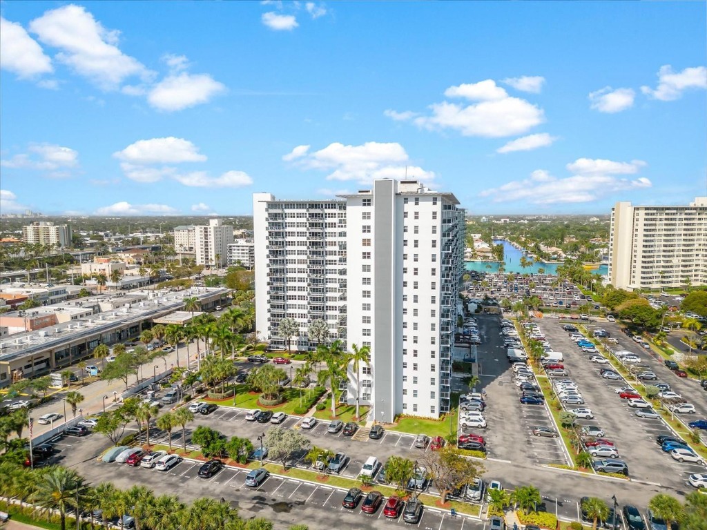 3333 NE 34th St 1712