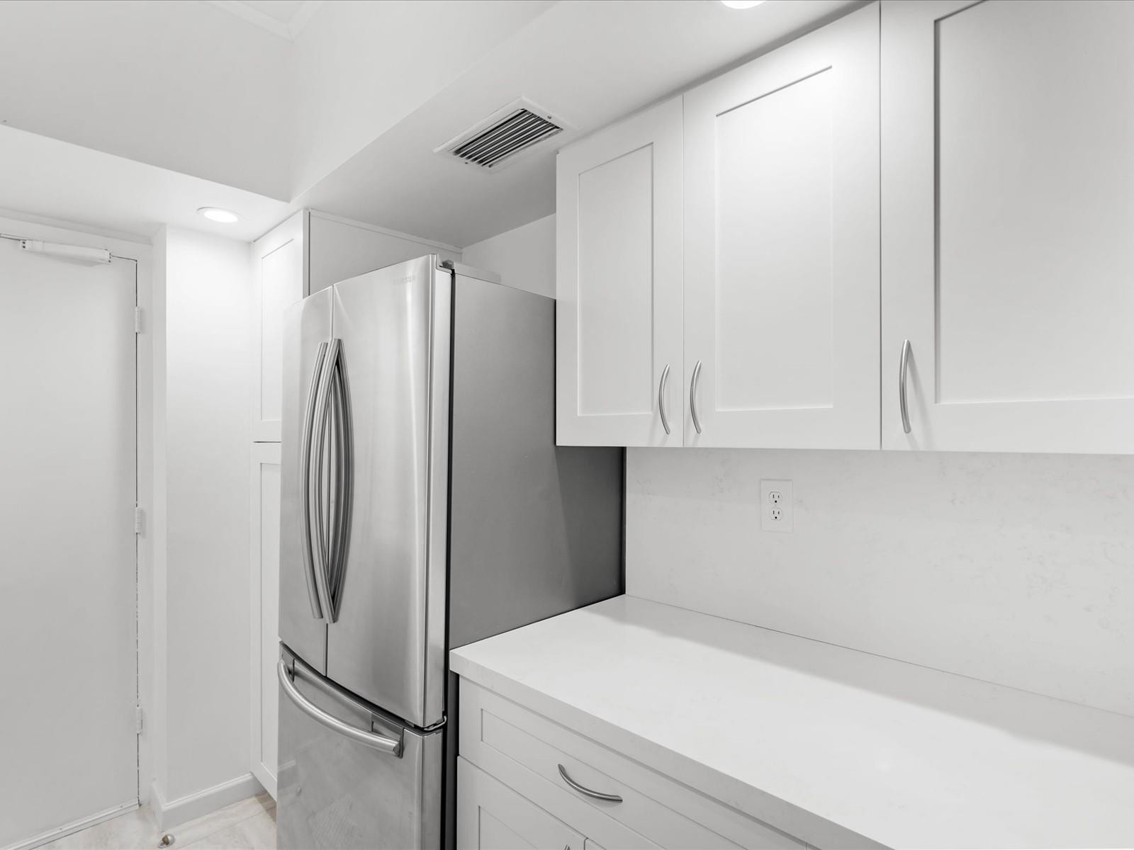 3333 NE 34th St 1712