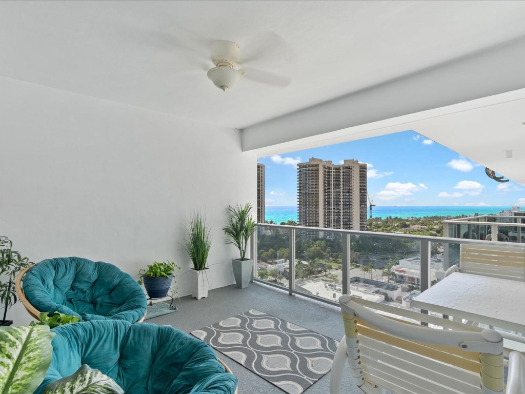 3333 NE 34th St 1712