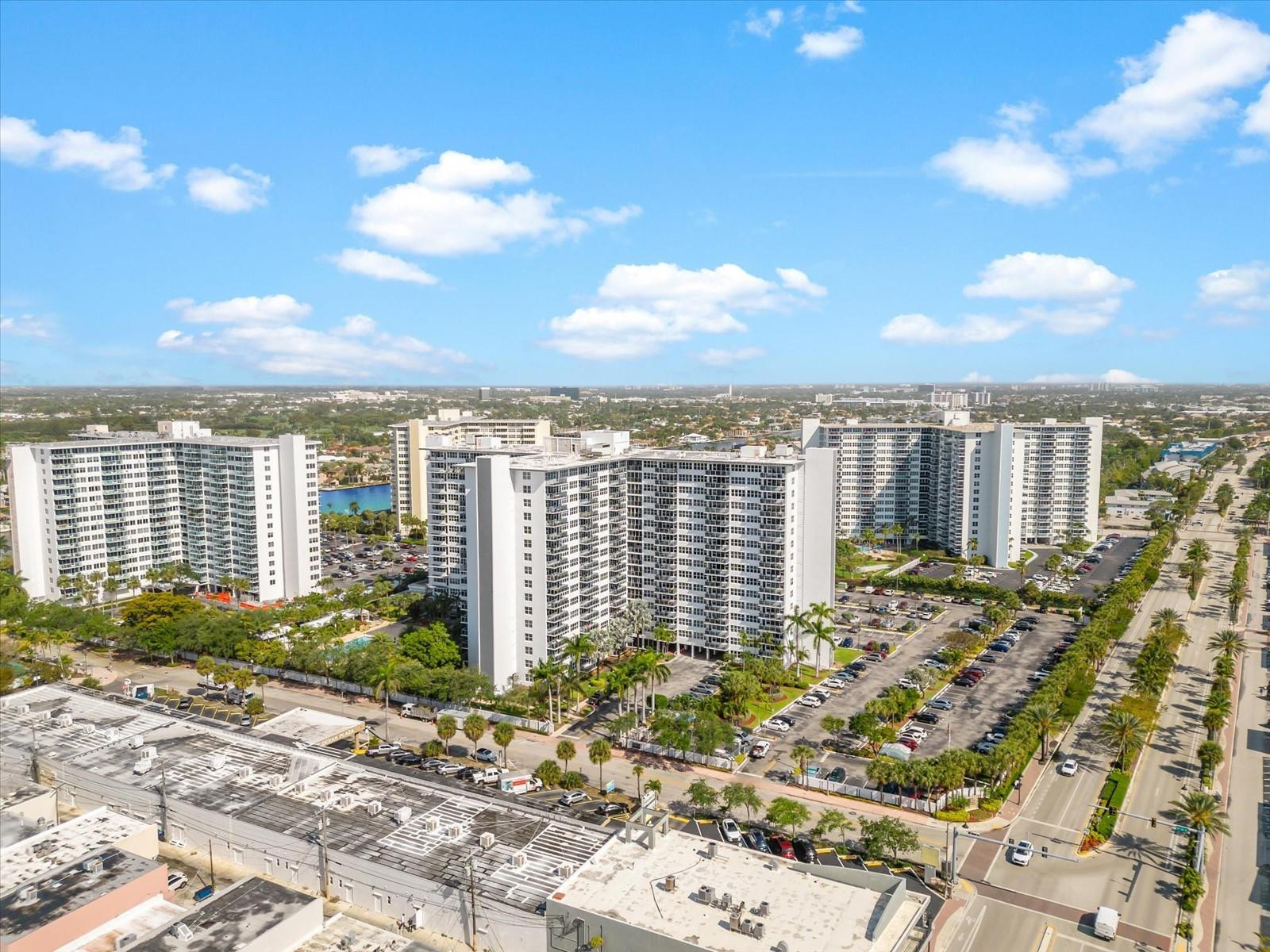 3333 NE 34th St 1712