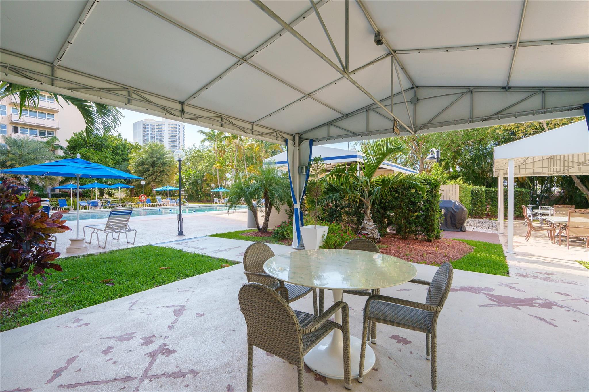 3333 NE 34th St 1712