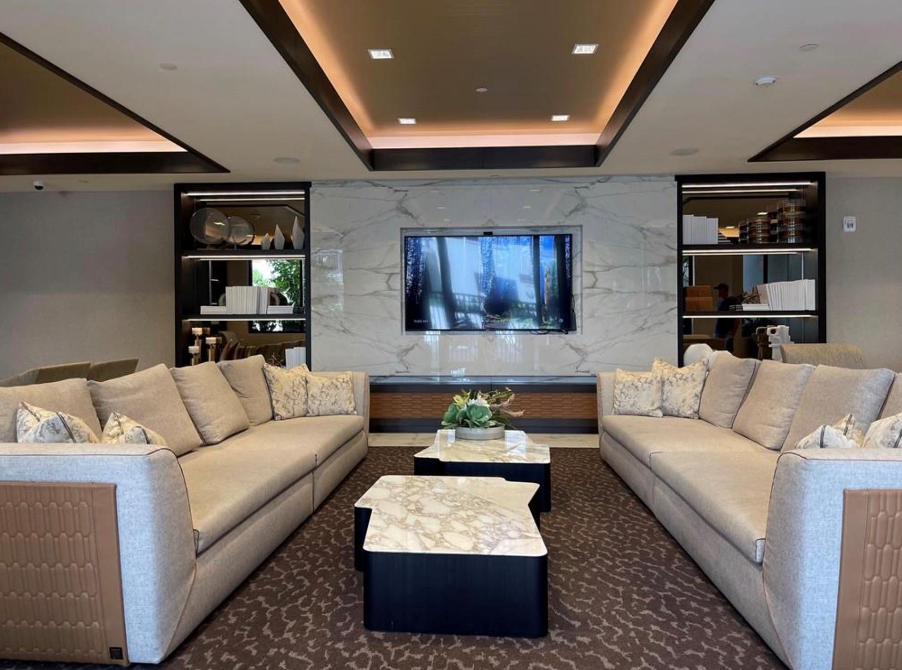 301 Altara Ave UPH1007