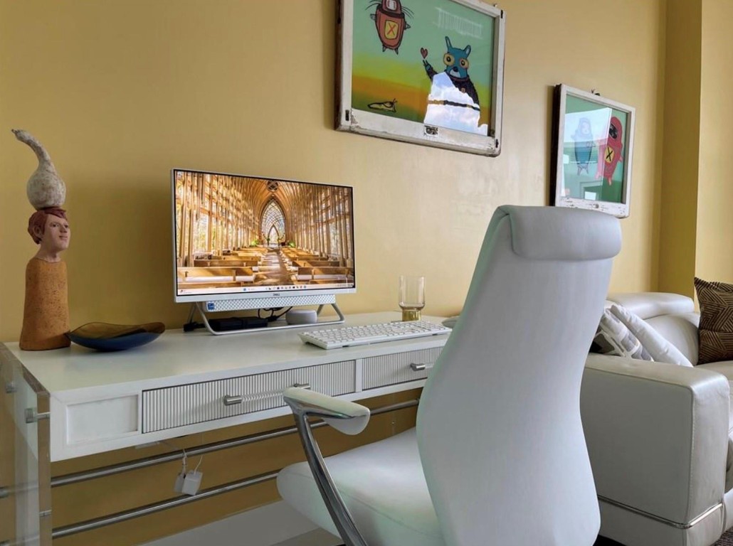 301 Altara Ave UPH1007