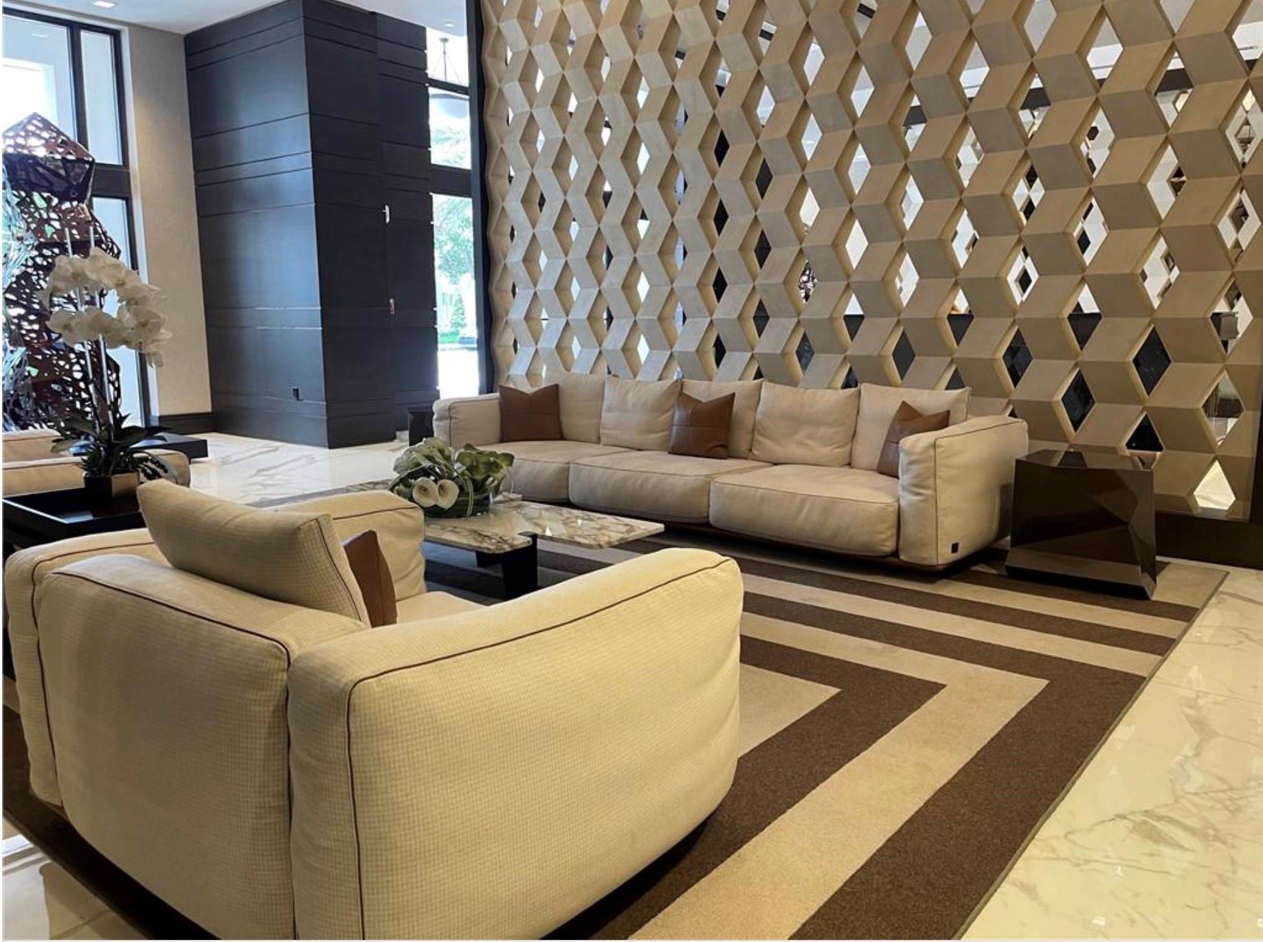 301 Altara Ave UPH1007