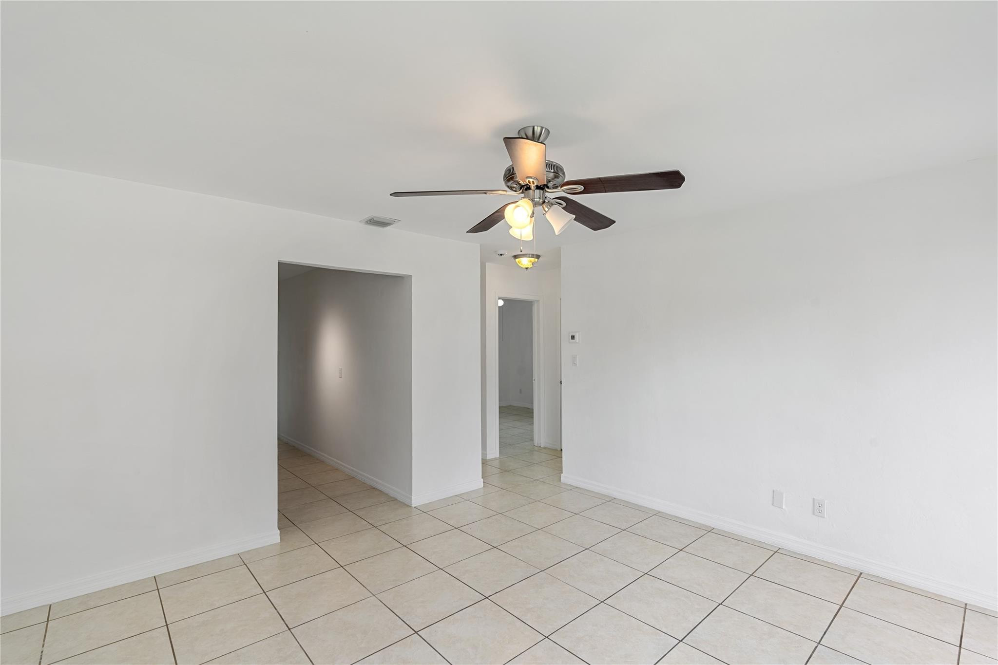 930 NE 14th Pl 930