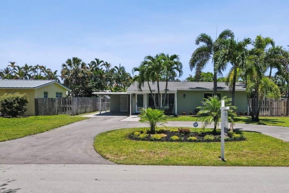 409 NE 27th Dr