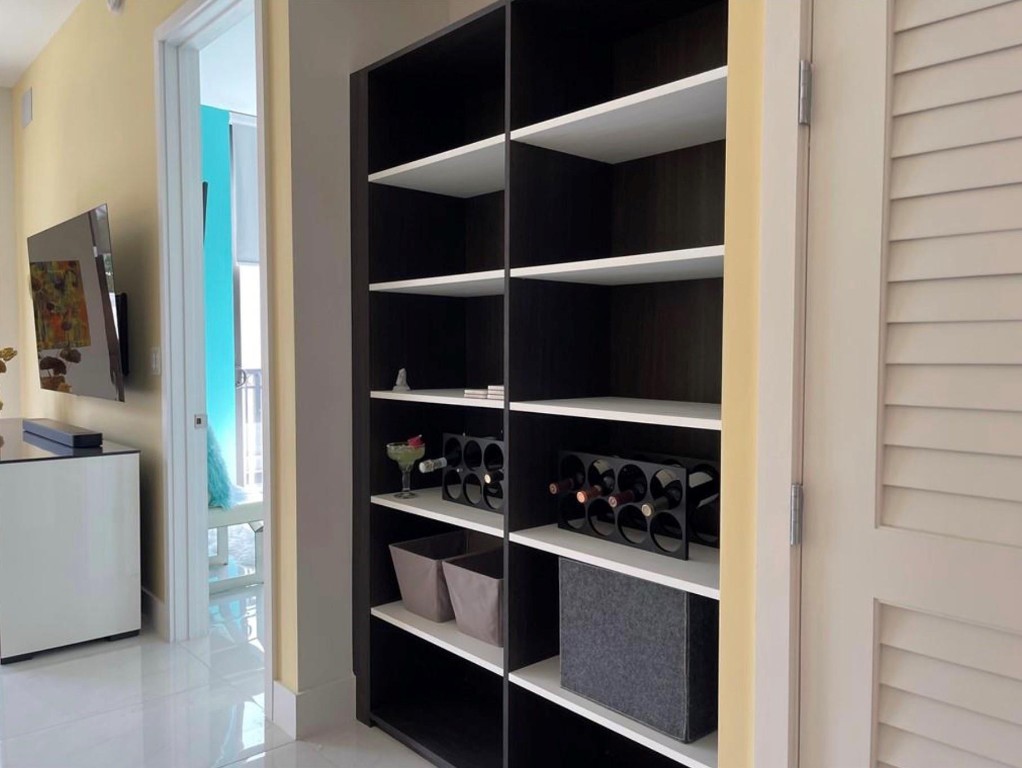 301 Altara Ave UPH1007