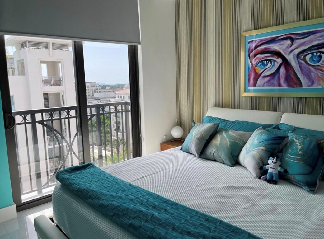 301 Altara Ave UPH1007