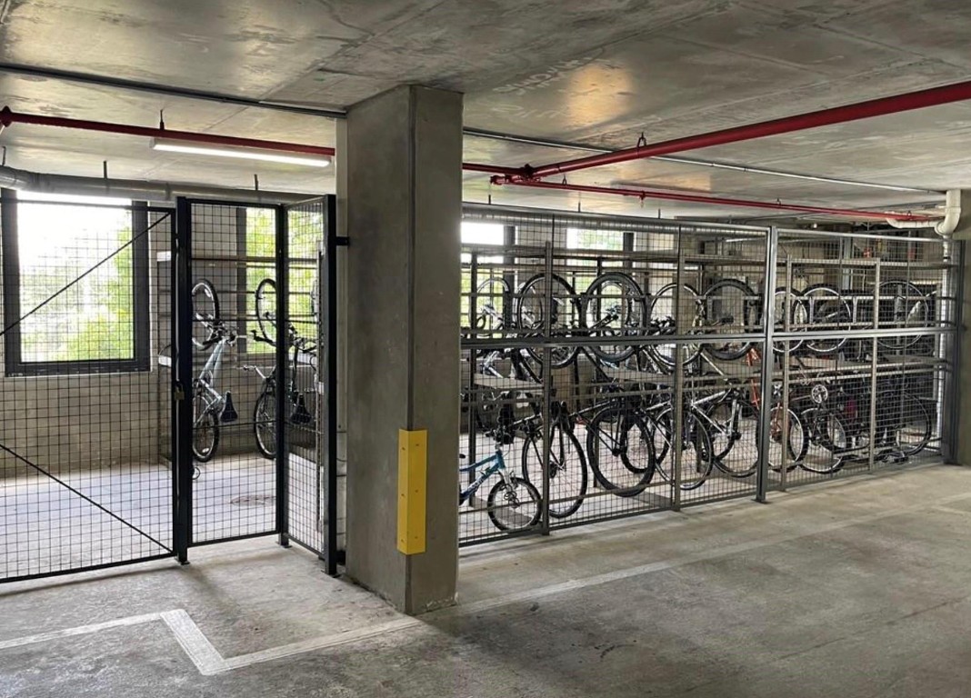 301 Altara Ave UPH1007