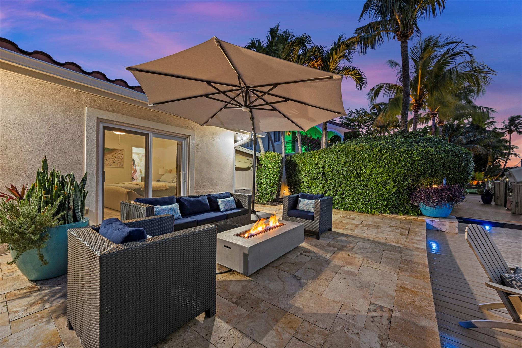 1719 Poinsettia Dr