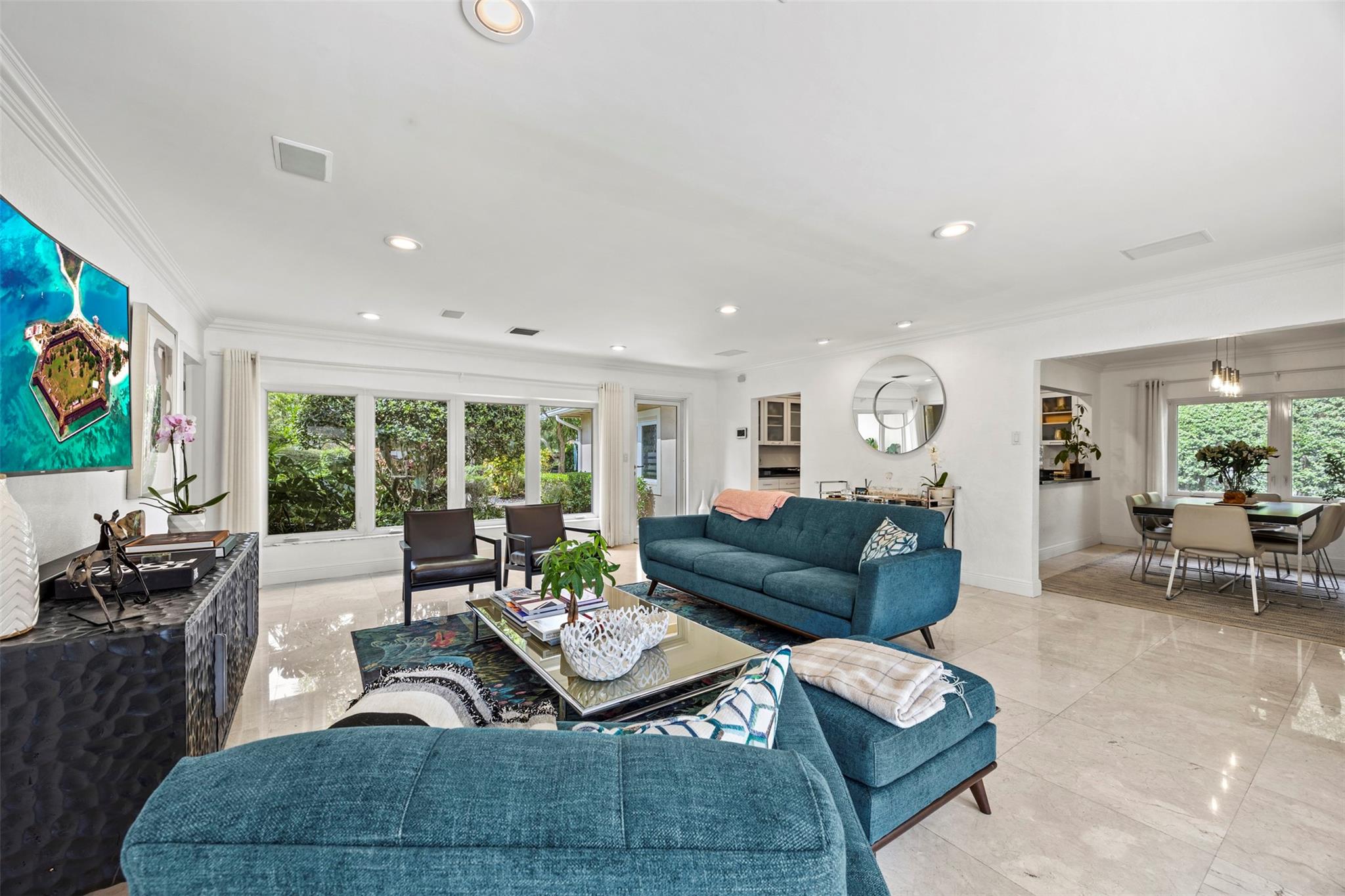 1719 Poinsettia Dr