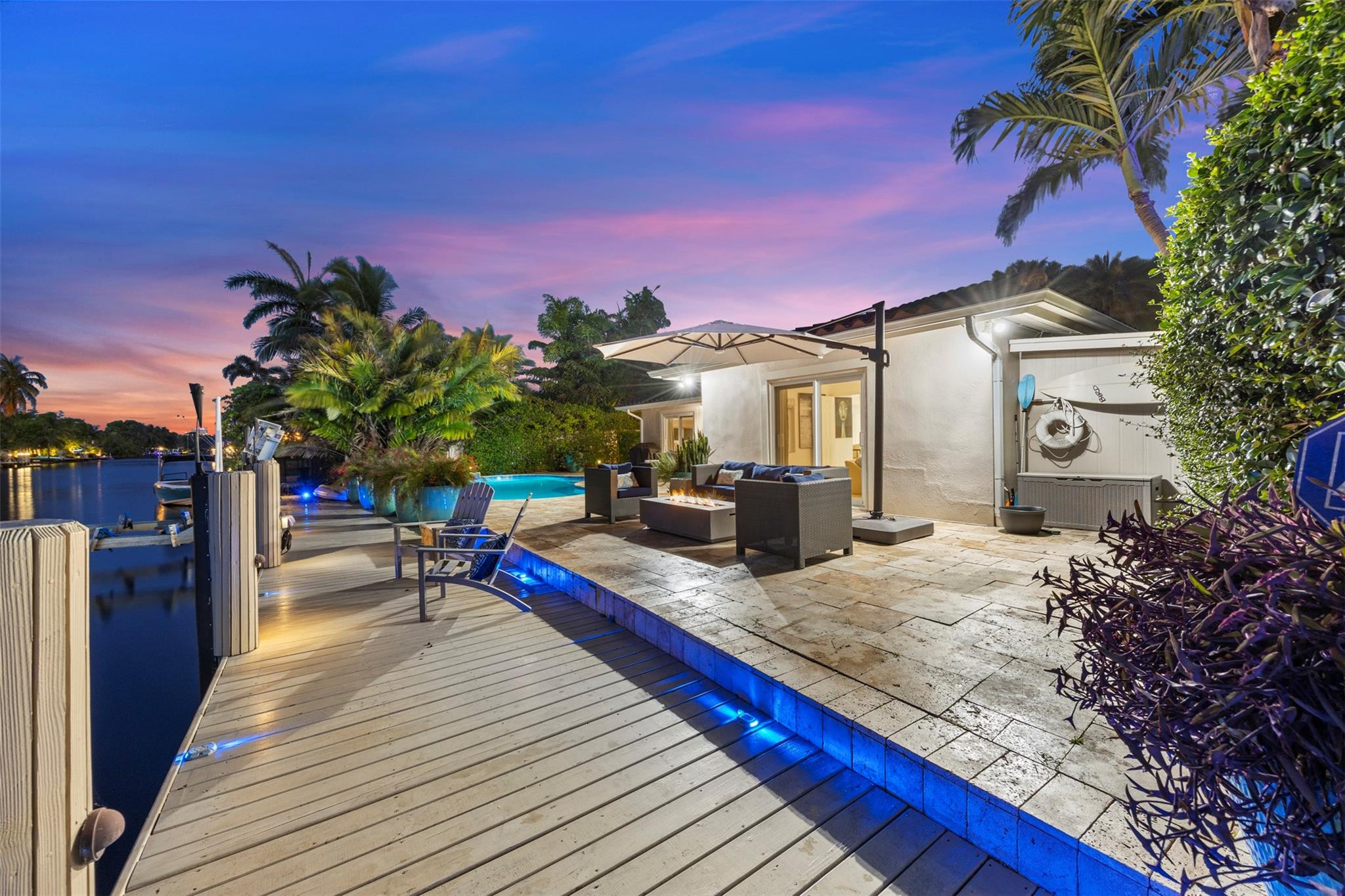 1719 Poinsettia Dr