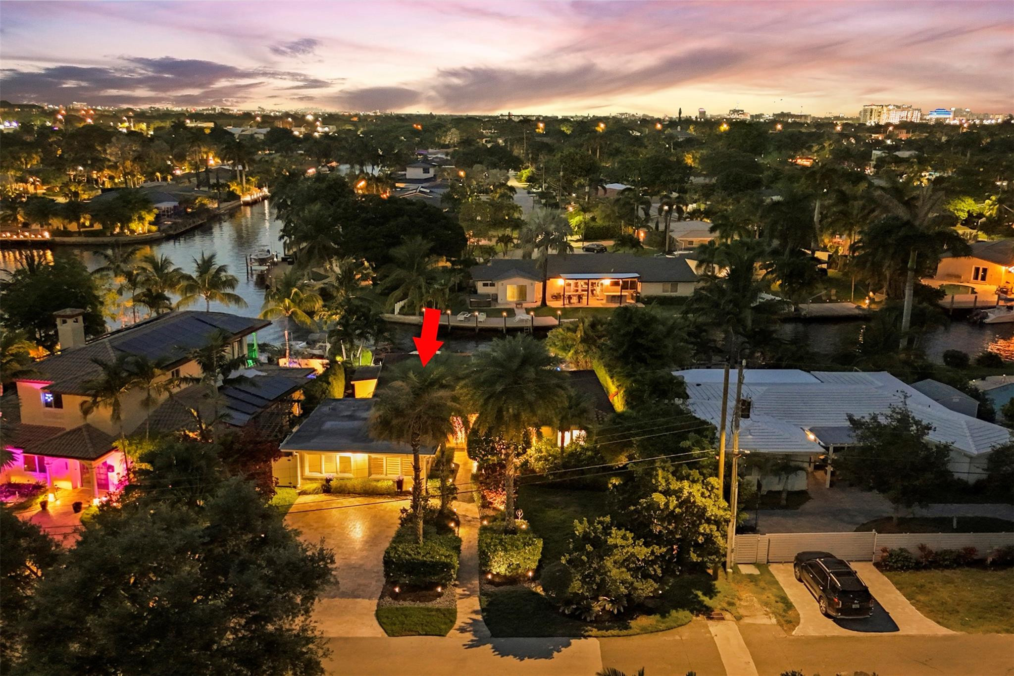 1719 Poinsettia Dr