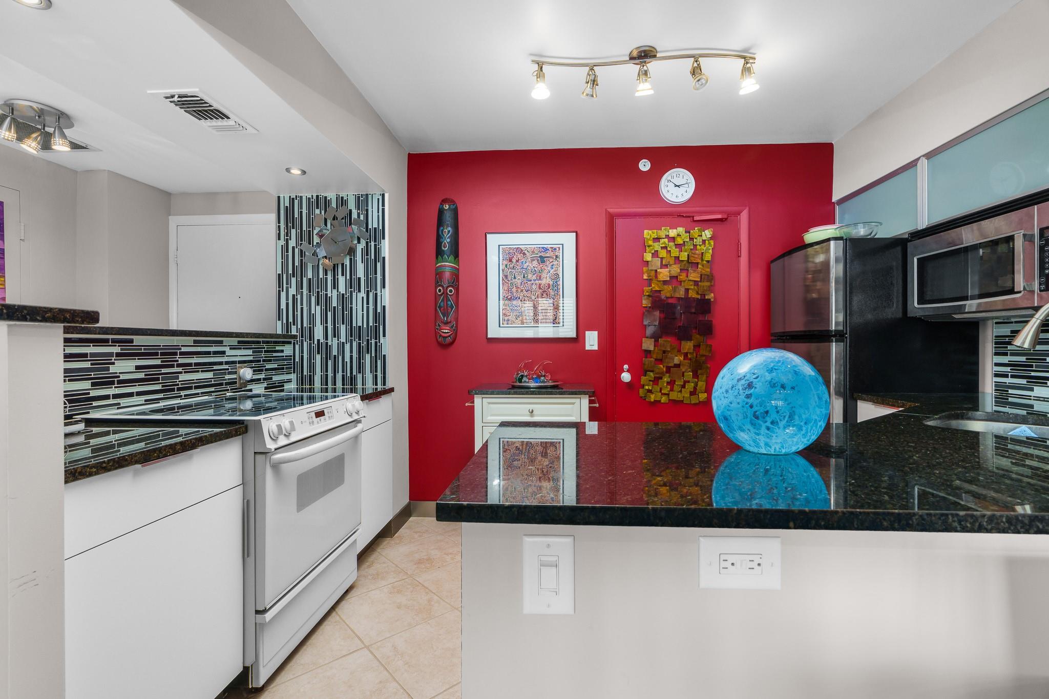 3333 NE 34th St 1512A