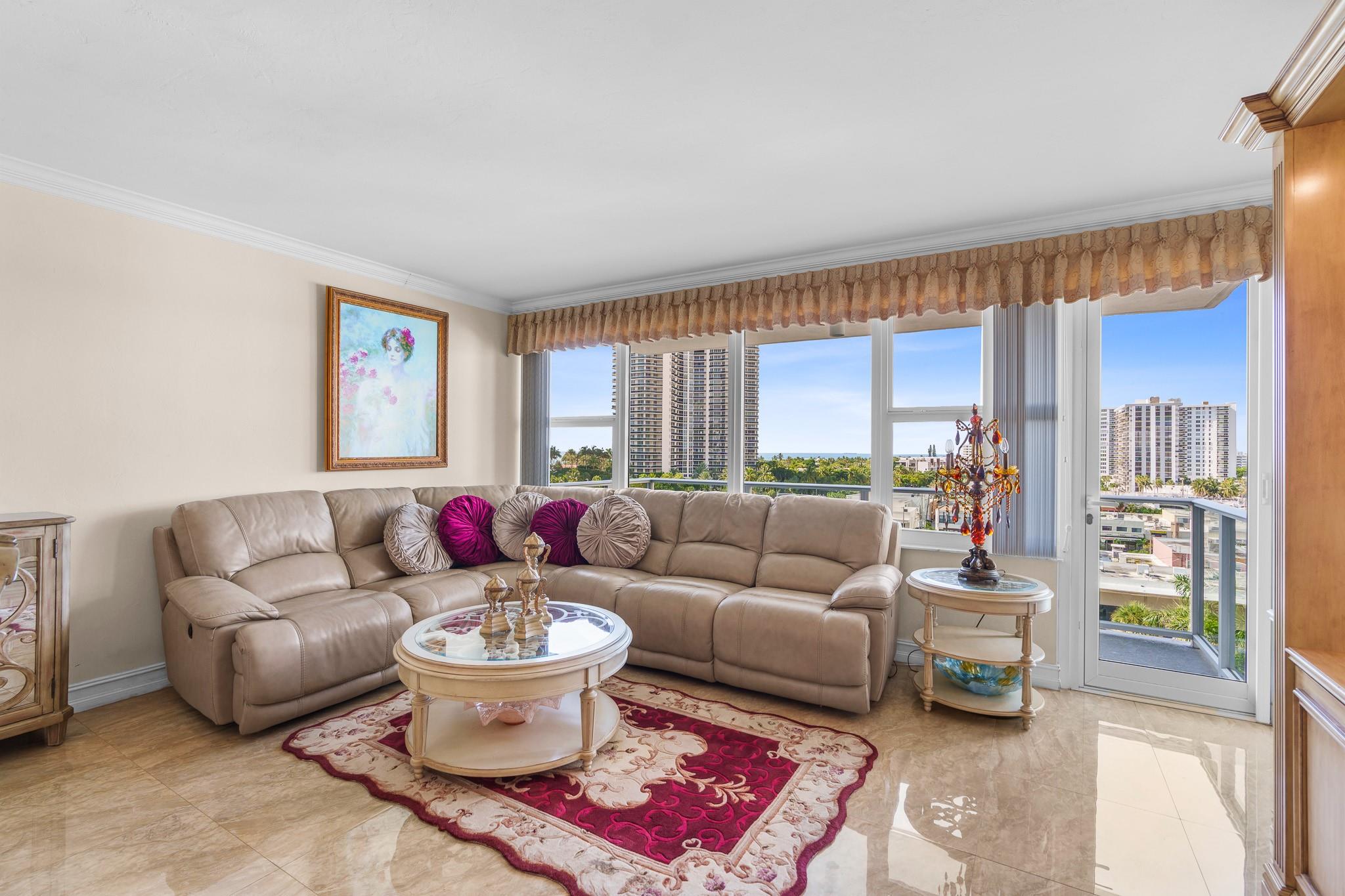 3333 NE 34th St 810