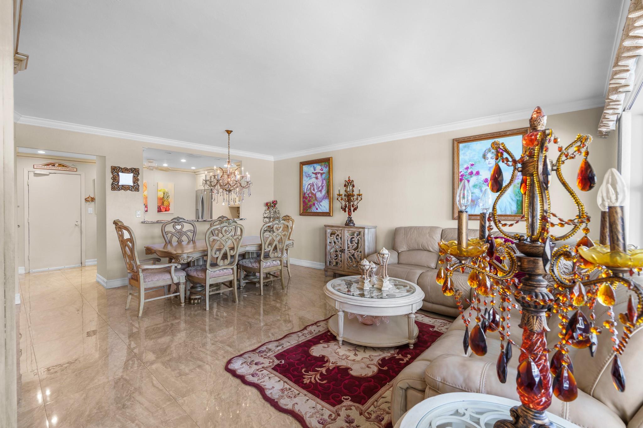 3333 NE 34th St 810