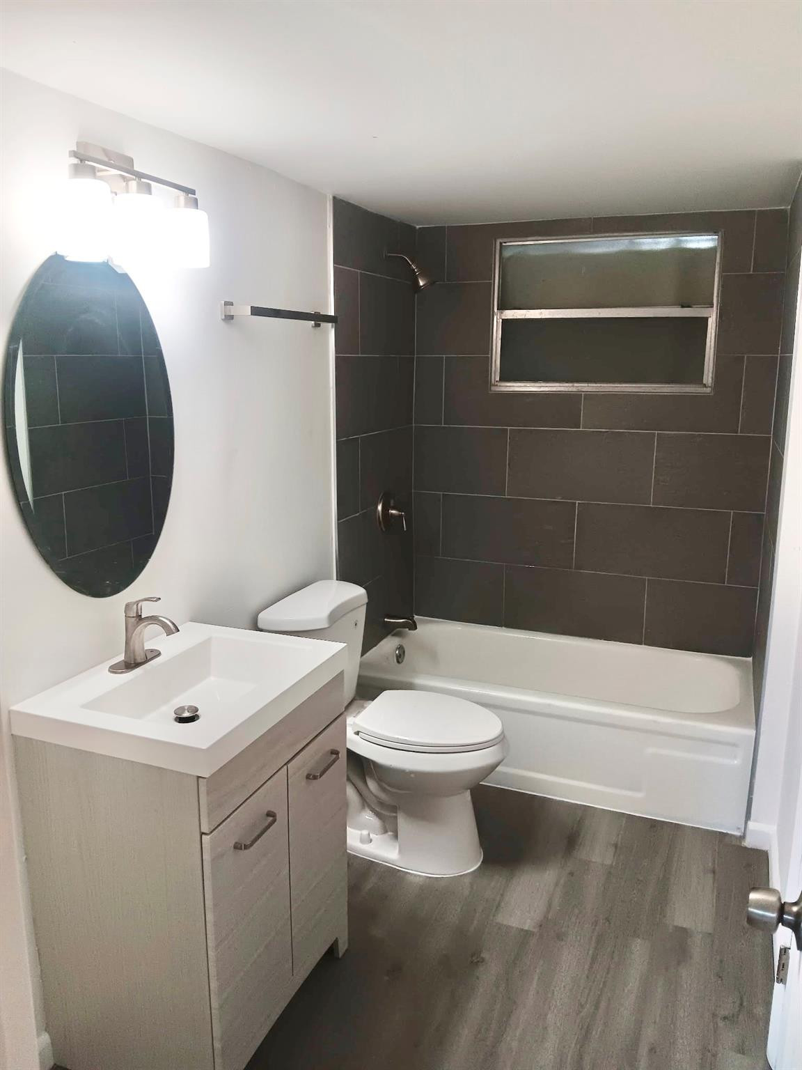 102 Royal Park Drive 3d