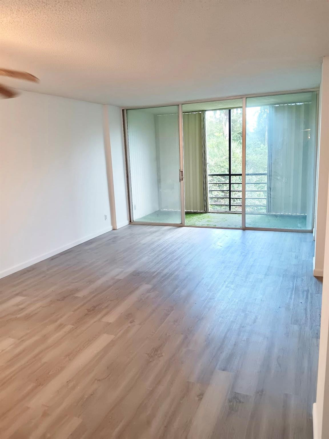 102 Royal Park Drive 3d
