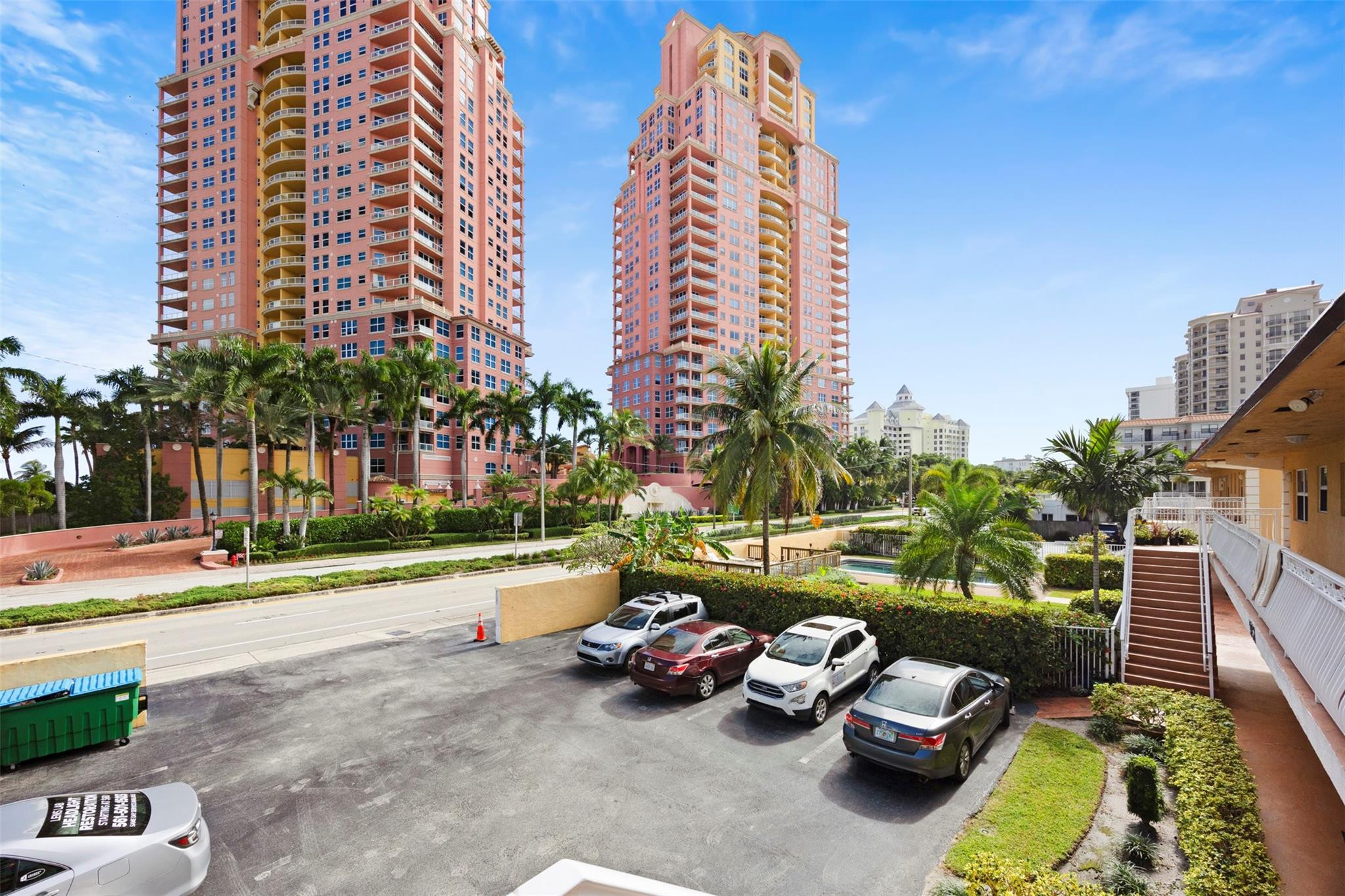 2131 N Ocean Blvd 17