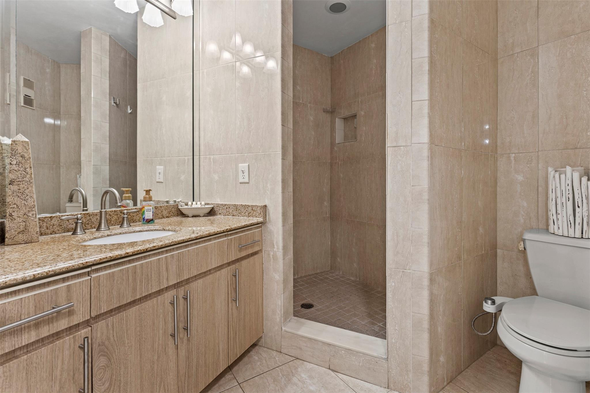 4128 W Palm Aire Dr 282A