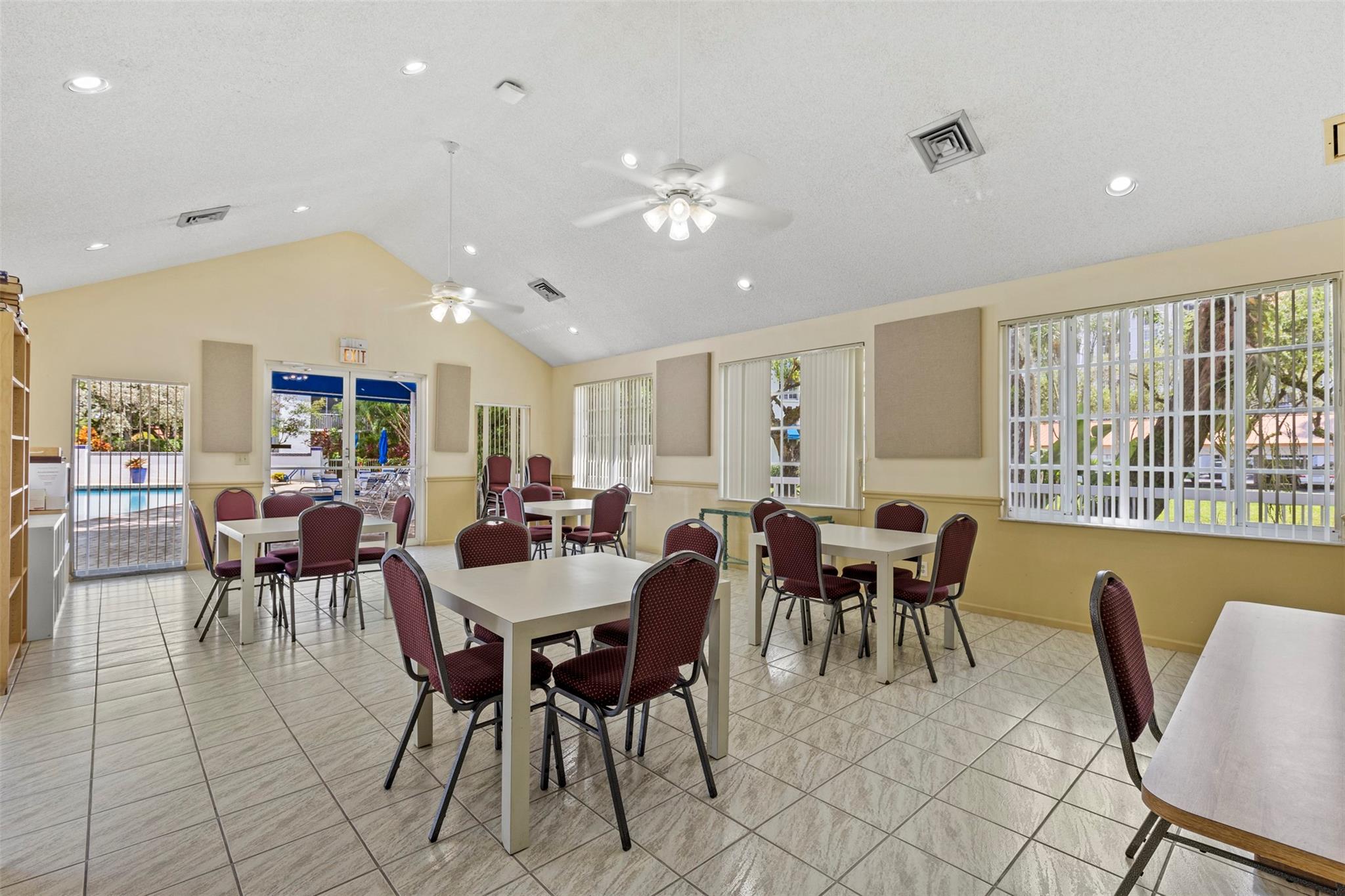 4128 W Palm Aire Dr 282A